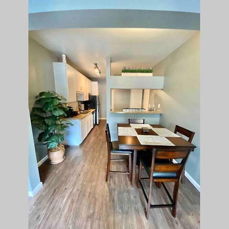Centrally Located To All San Diego Has To Offer Buitenkant foto